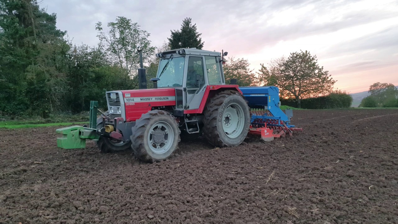 Weizen Säen 2019 mit Massey Ferguson 1014 und Lemken DKA 2500