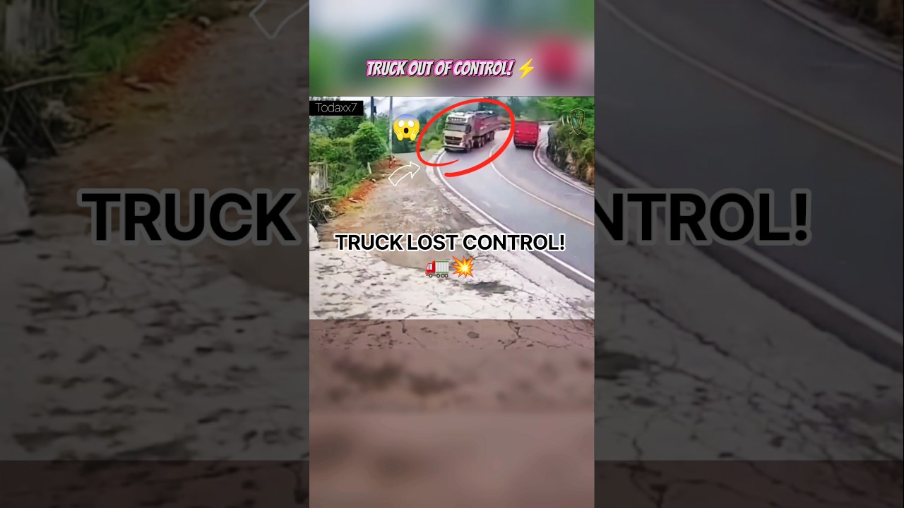WET ROAD JACKKNIFE! 🚛💥 Heavy Truck Loses Control #Shorts