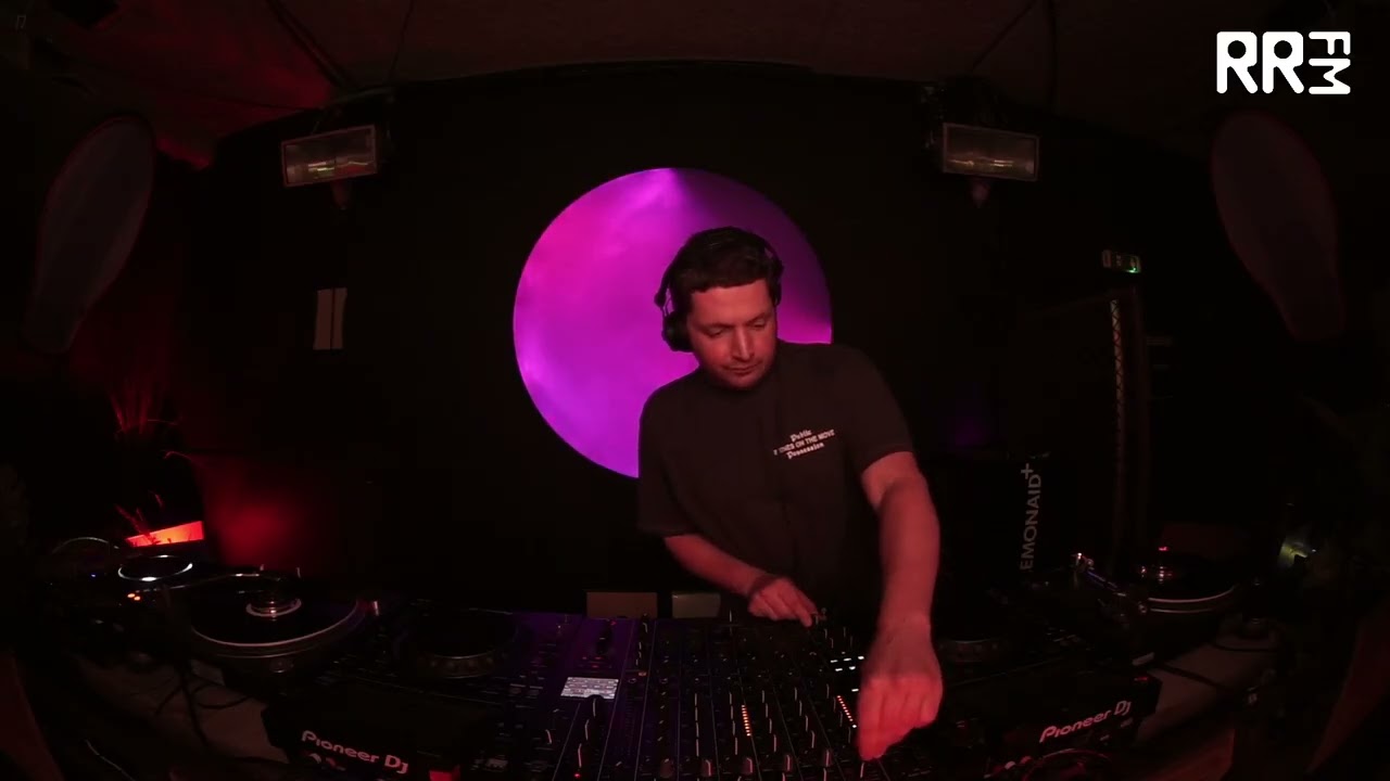 F.Font @ RRFM 25.02.2025
