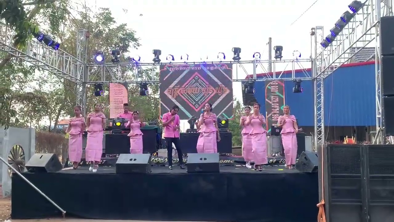 ទំនាក់ទុំនងជួលបាន នៅខាងកំពង់ចាម088/076/096 84 40 427 សអគុណ ៕