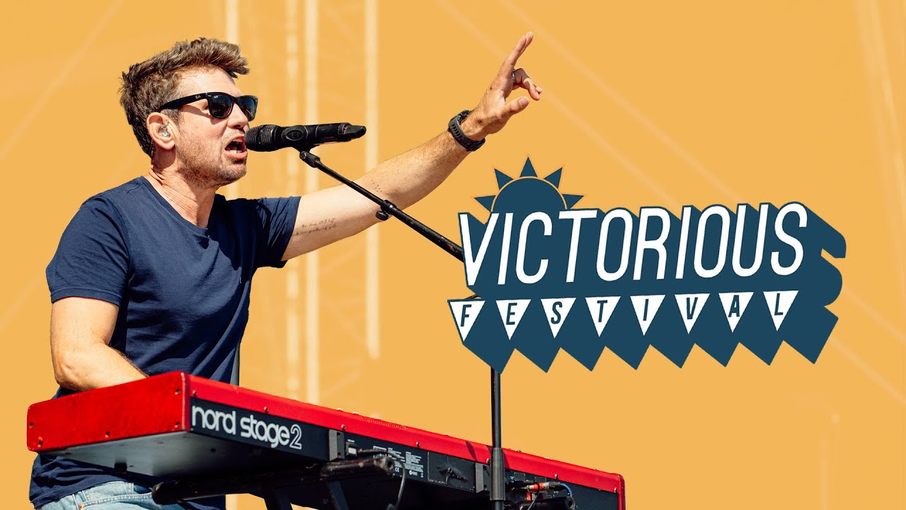 Scouting For Girls - She's So Lovely (Live at Victorious Festival 2025)