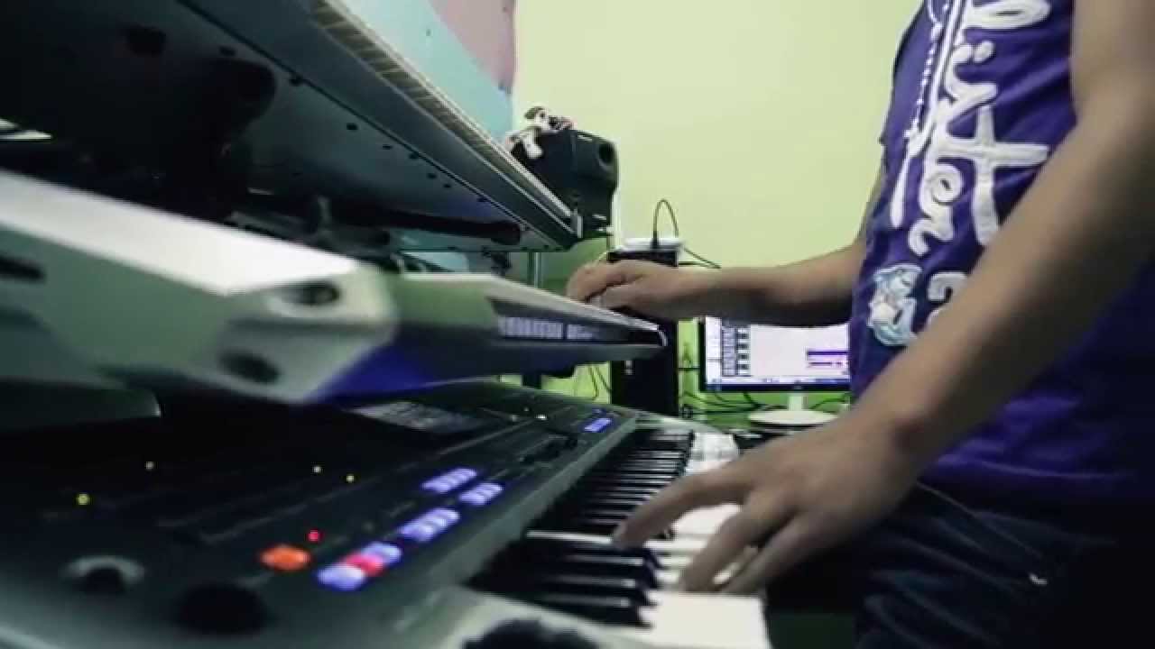 Roland Fantom G6 y Yamaha Tyros 4 (cover Mix Bolivianos)