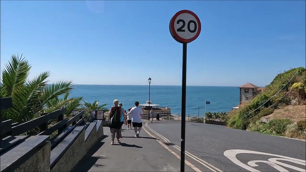 Virtual Walk - Ventnor Seafront In The Summer Holidays - Isle Of Wight - August 2022 | kittikoko