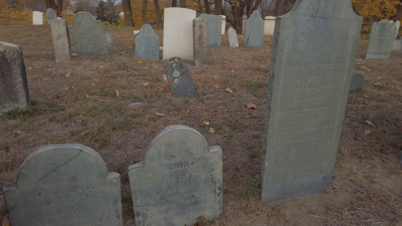 1721 Cotton Burying Ground, Portsmouth, NH. A Quiet Walk on a Warm Fall Afternoon. In 4k