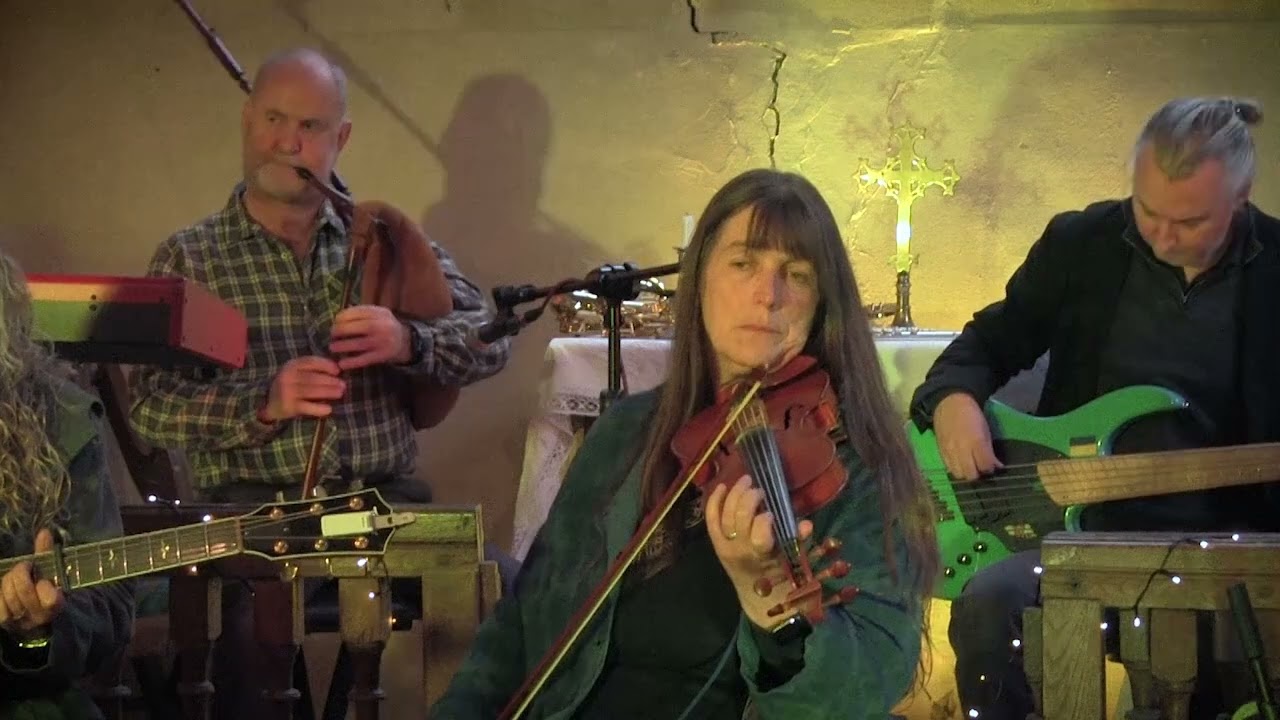 The Long Walk / Schottische Du Stockfish performed live by Tin Giants