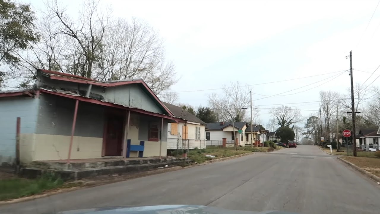 HOODS OF DOTHAN ALABAMA