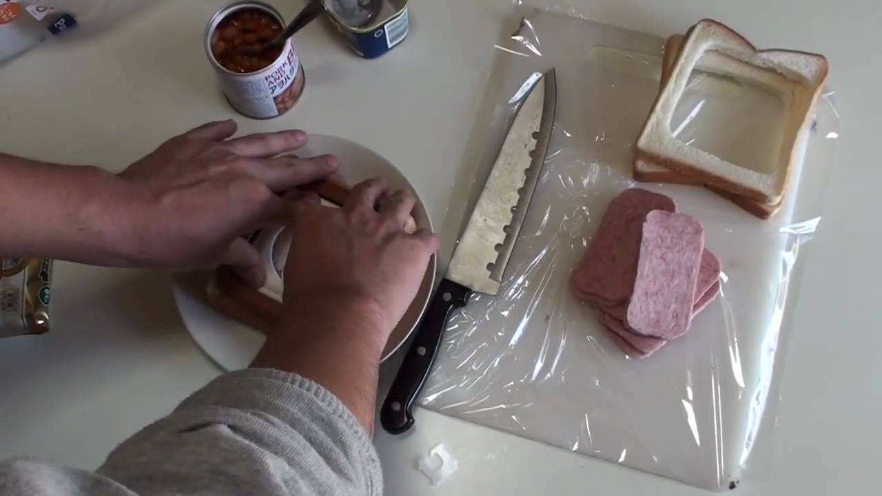 Сэндвичи SPAM с сыром Sand de Panda. Готовить сэндвичи, как в ланч-боксе, легко.