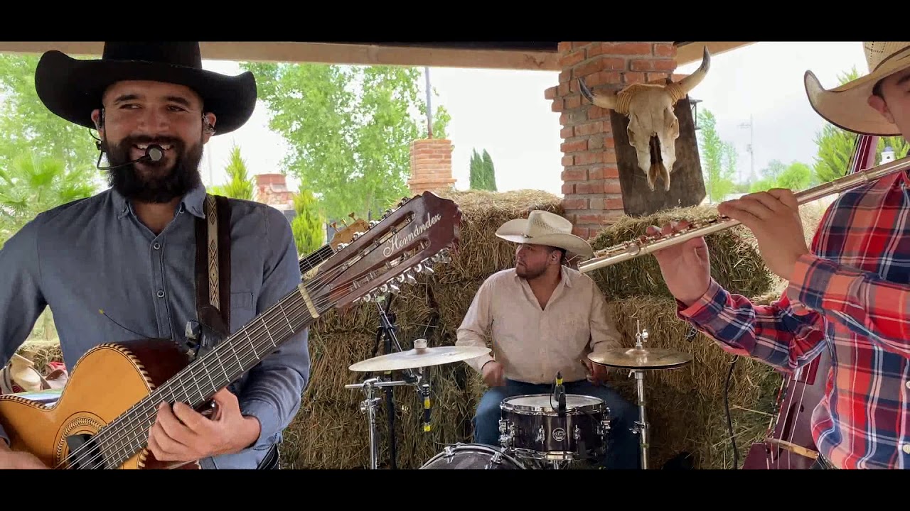 Tocando en Vivo La Polka Tamaulipas. ASI MERO!!