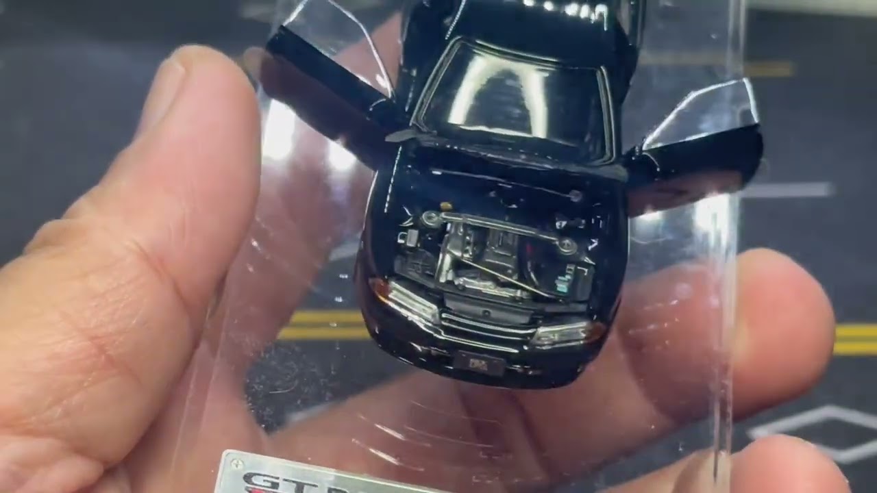 Focal Horizon GT-R R32 Nismo S-Tune in Black color 1/64 scale diecast