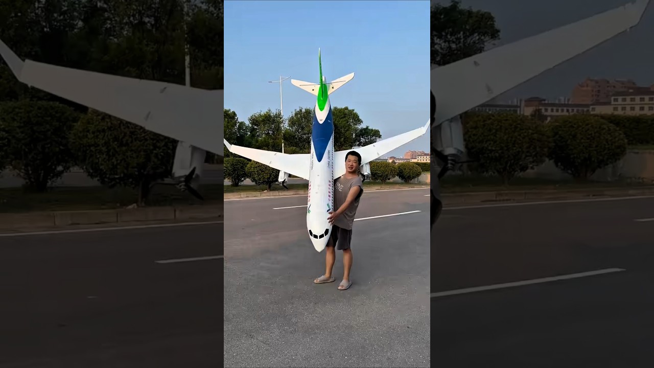 Suddenly dad brought a big airplane home which was unable to fly 😲🤯#shorts #aeroplane