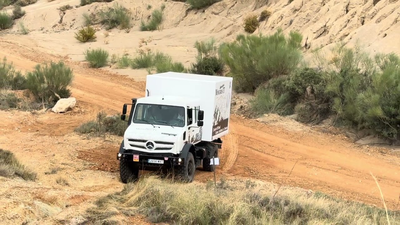Unimog en Circuito Monegros TT 25-10-2025.