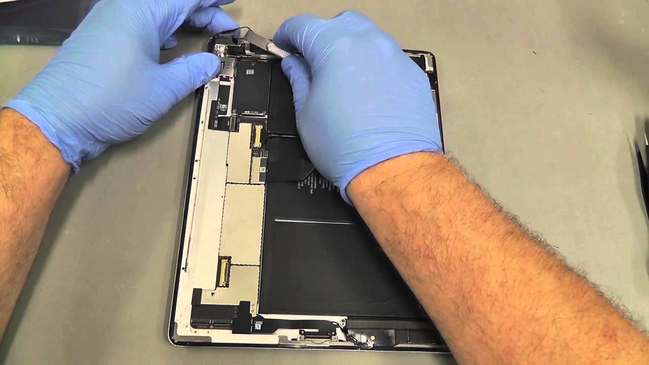 Official iPad 2 Screen / Digitizer Replacement Video & Instructions - iCracked.com