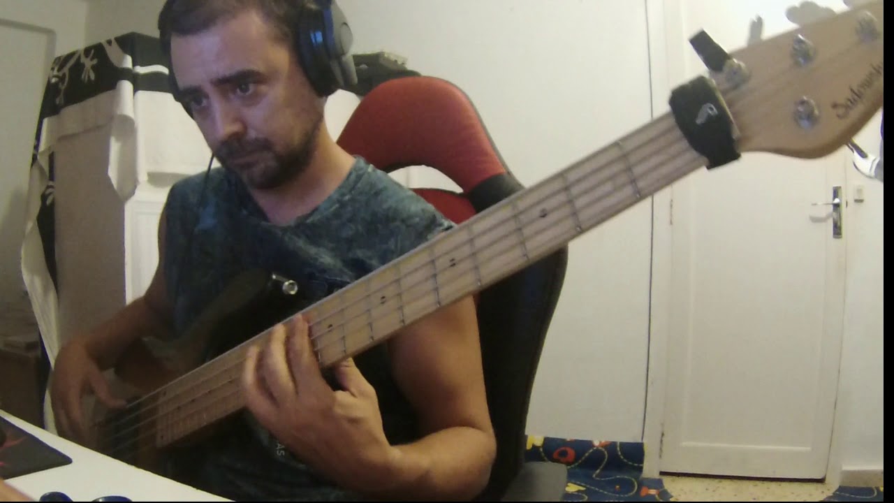 Devórame otra vez bass cover