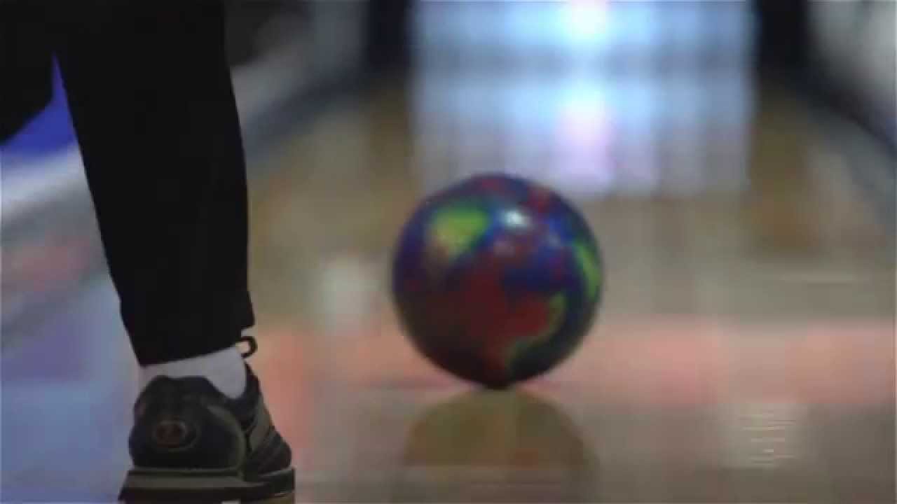 2014 QubicaAMF Bowling World Cup - Video of the various styles from male bowlers