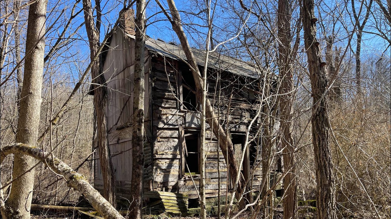 Early Spring Hike to Find A Rustic Mid-19th Century Abandoned Farm House in Muskigum County, Ohio