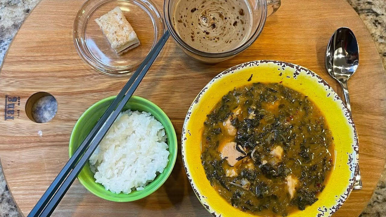 Korean traditional &ldquo;turnip greens&rdquo;soybean paste stew! (무청 된장찌개)