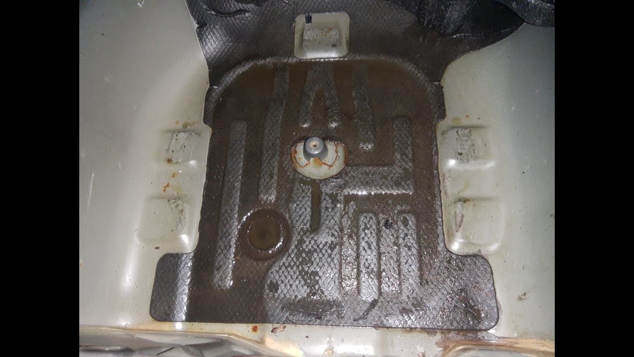DICA DE HOJE...COMO TIRAR INFILTRAÇÃO DE ÁGUA NO PORTA MALA DO HONDA FIT NO LOCAL QUE FICA ESTEPE.