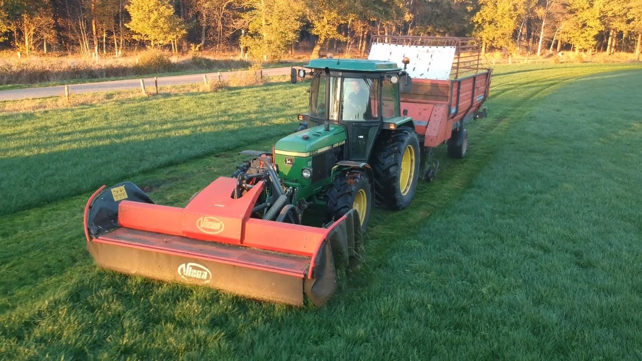 John Deere zero-grazing