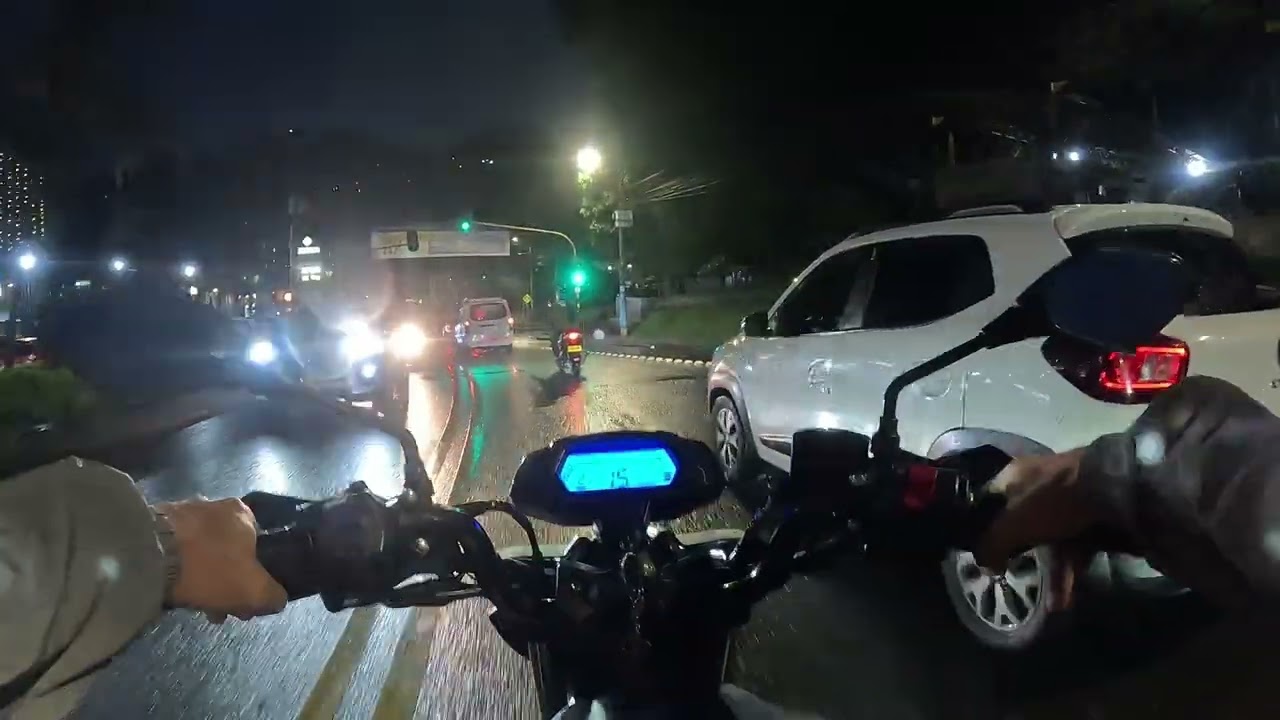 Afternoon ride wet road, nice colors 01/31/2026 #motorcycle #Driving #MedellinCity #Night #GoPro