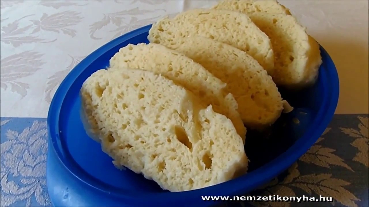 Knédli-Knedle-Knödel-Kynutý knedlík-Empanadillas