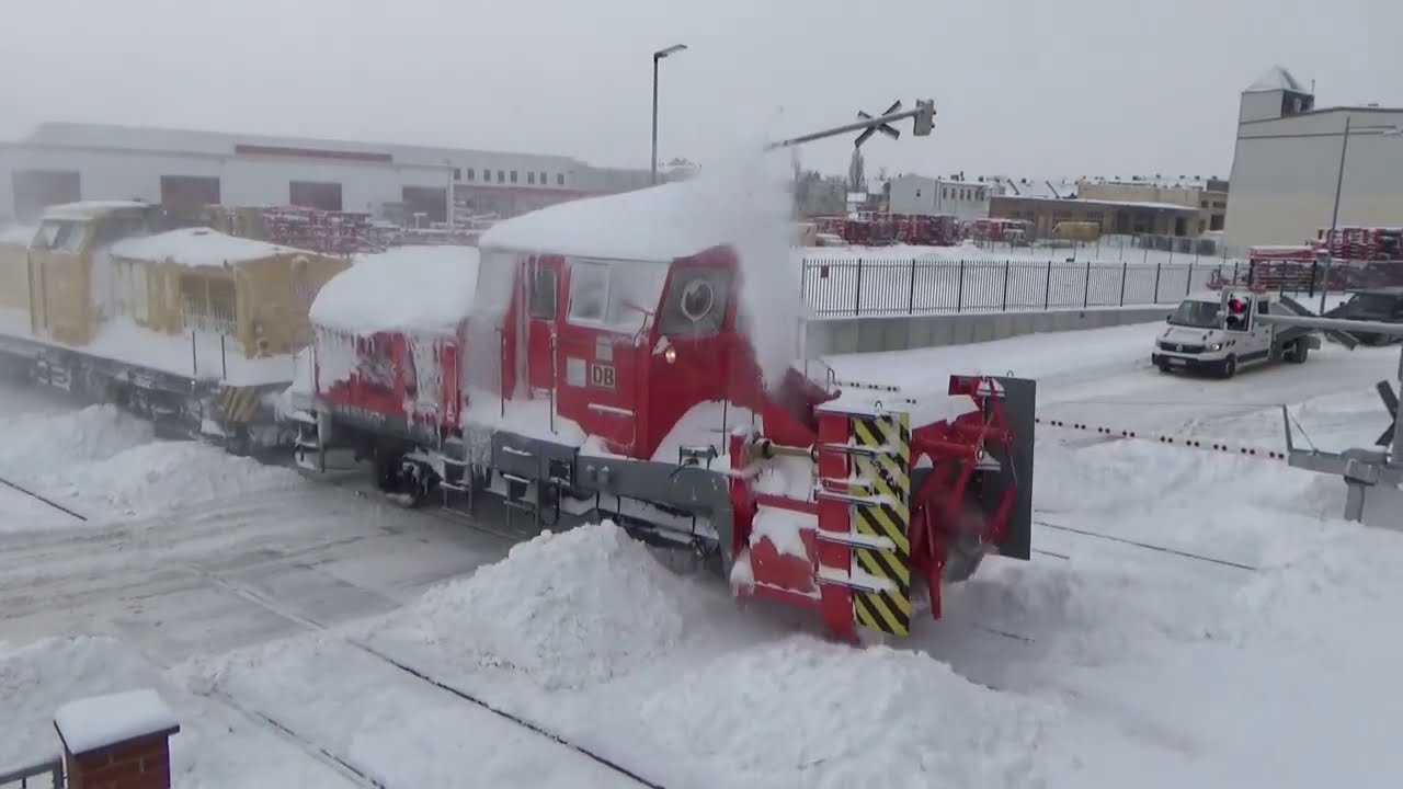 Schneefräseneinsatz in Bernburg am 09.02.2021