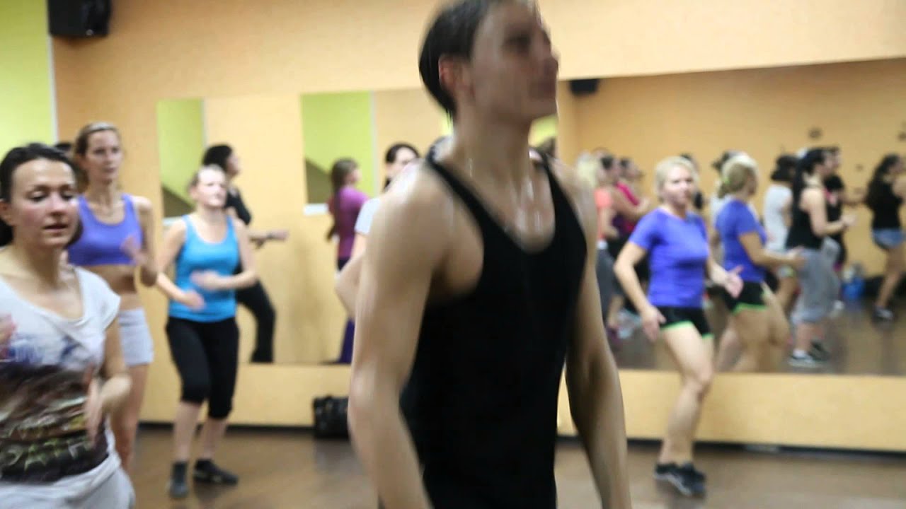 Занятия от Gusyaka Club: ZUMBA - Gabriel Valim & Henry Mendez - Piradinha - ЗУМБА