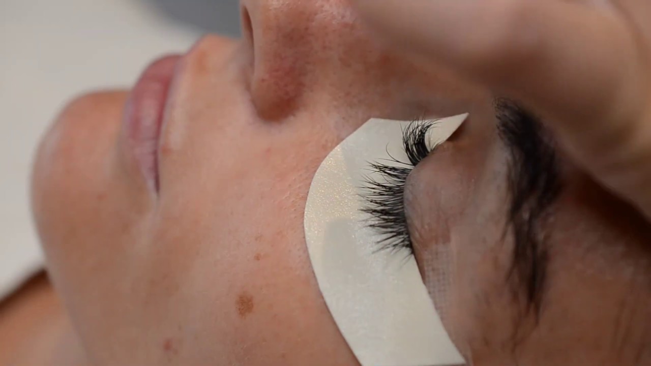 Classic Lash Application | Maddison Lashes