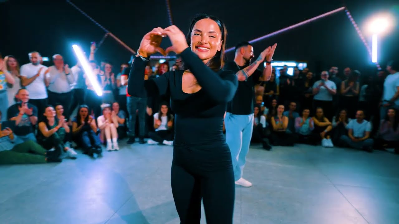 Daniel y Andrea bachata demo at BtoB Dance Festival 