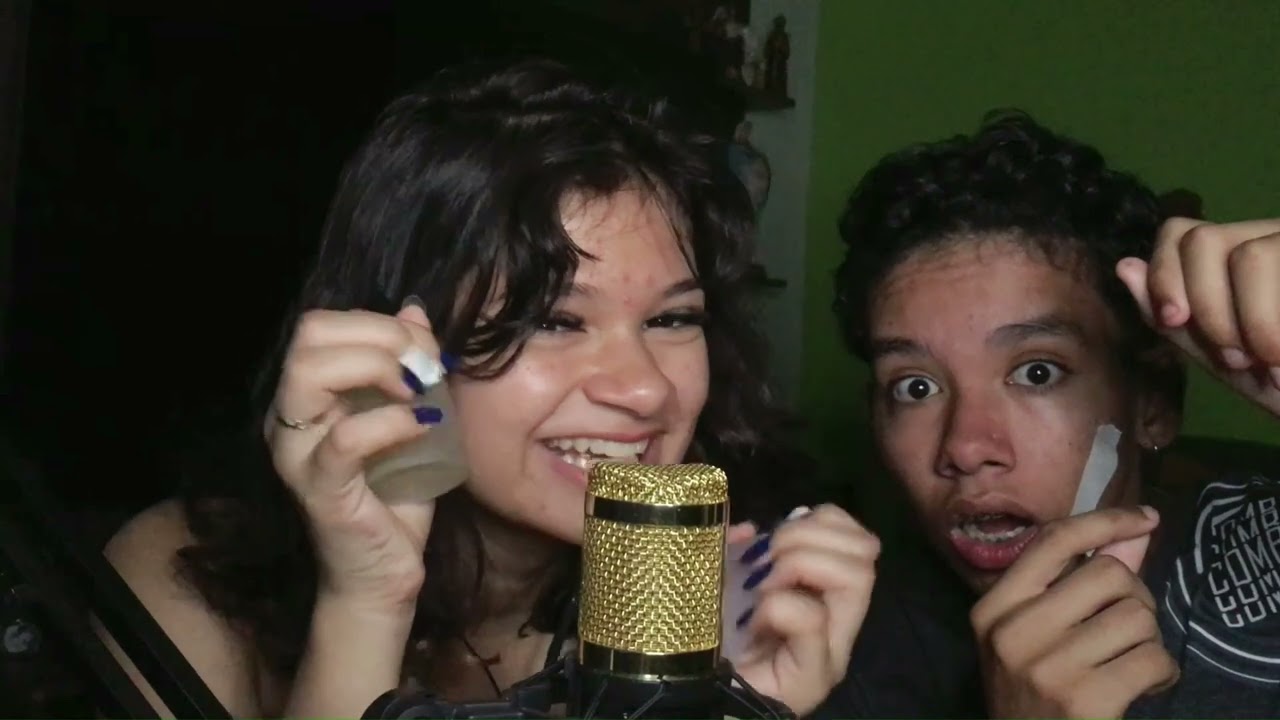 DUELO DE ASMR COM MINHA IRMÃ!!