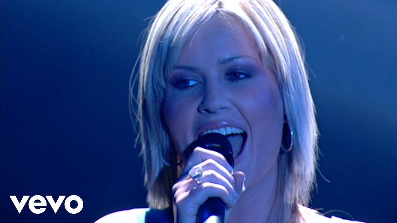Dido - Here With Me (Live at The BRIT Awards, 2002)