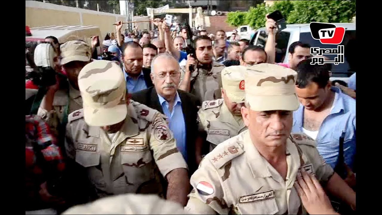 محافظ الدقهلية وقيادات من الجيش يتفقدون لجان الانتخابات في قرية بدواي بالدقهلية