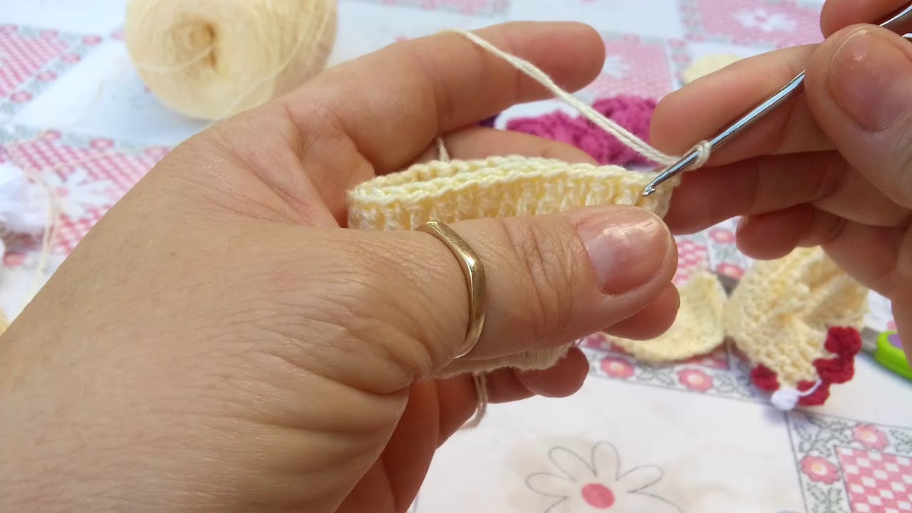Parte 1 fazendo galinhas de croché de botão de fogão com Cleide Sónia