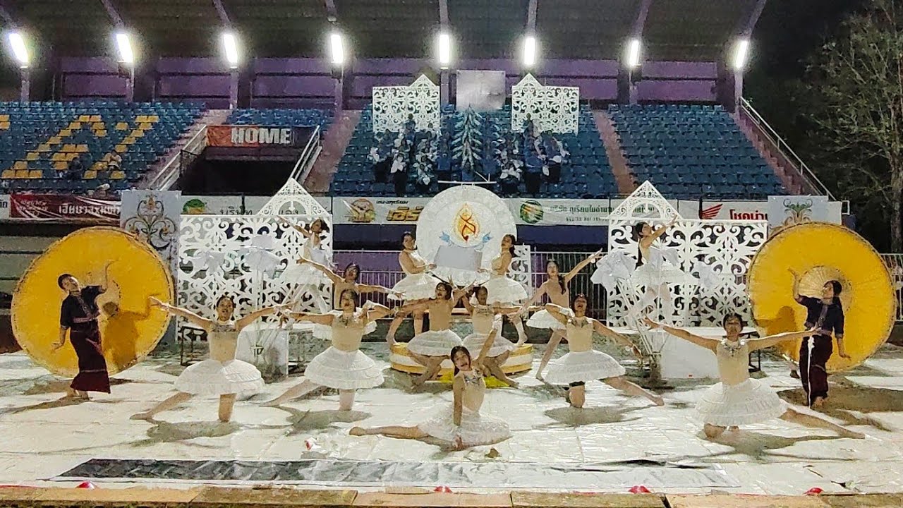 เบื้องหลัง การซ้อม เชียร์ลีดเดอร์ วิทยาลัยพยาบาลบรมราชชนนีอุตรดิตถ์