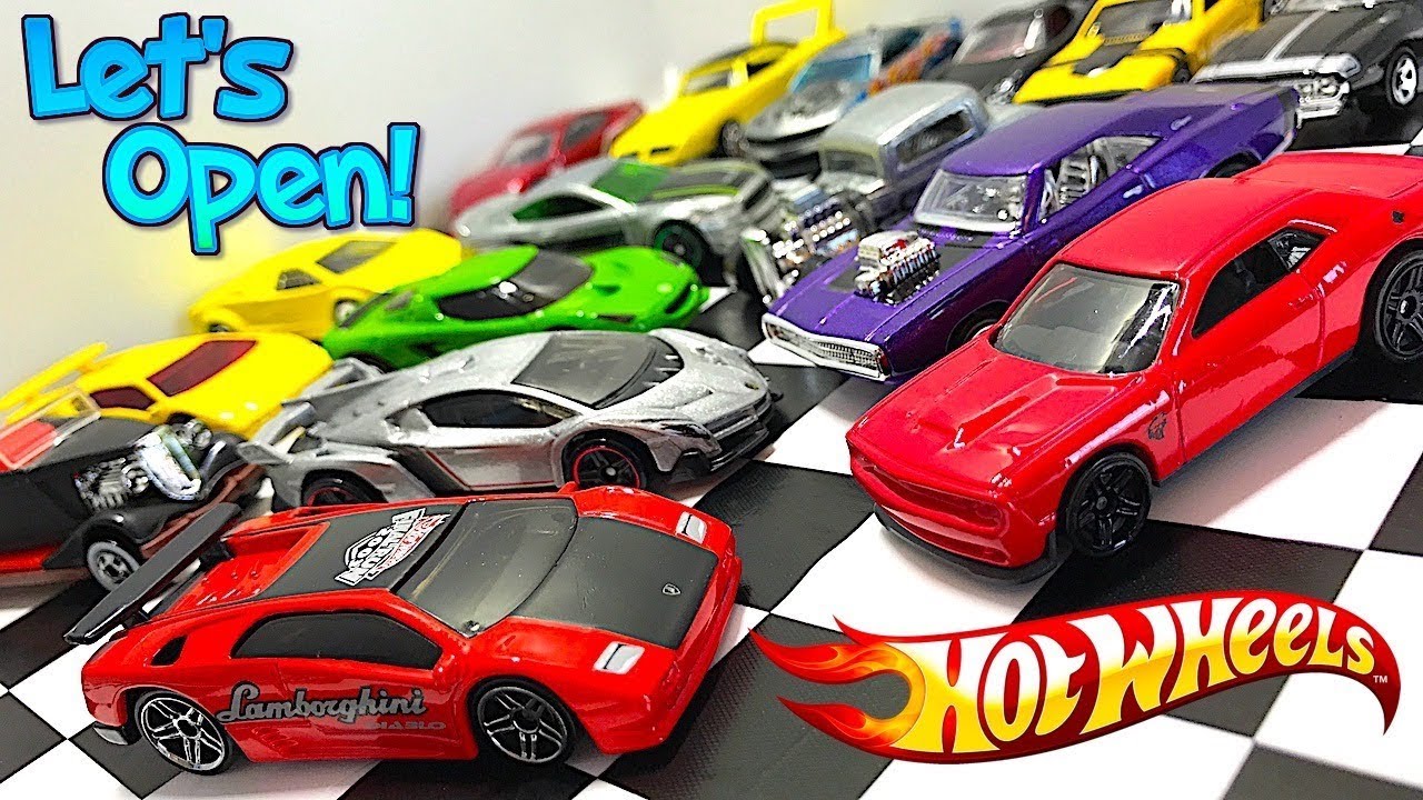 Let's Open Hot Wheels: Lamborghini, Muscle Cars And More!