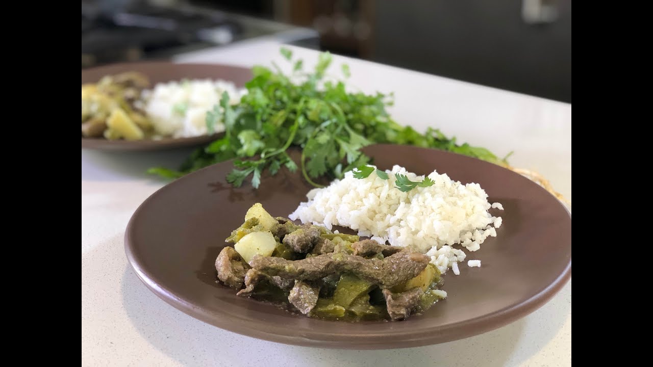 Bistec con nopales y papas en salsa verde - Cocina con Conexión - Sonia Ortiz con Juan Farré- Receta