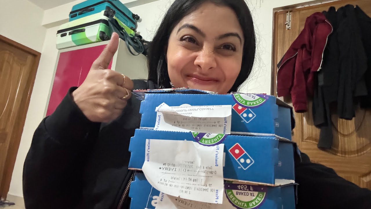 ₹130 Mein 4 Domino’s Pizza😳| No Filter Life 