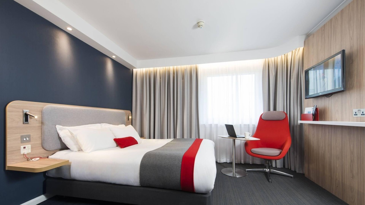 Holiday Inn Express Glasgow Airport, Paisley, United Kingdom | Travel With Kiara