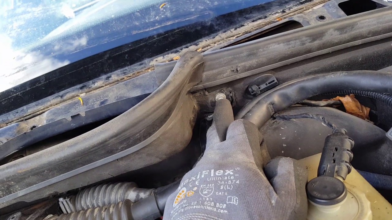 How to remove wiper motor on bmw e36