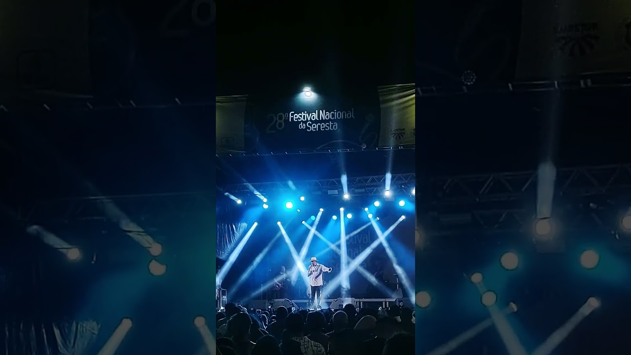 'Deslizes', abertura do show de Leonardo Sullivan no Festival da Seresta 2024 em Recife.
