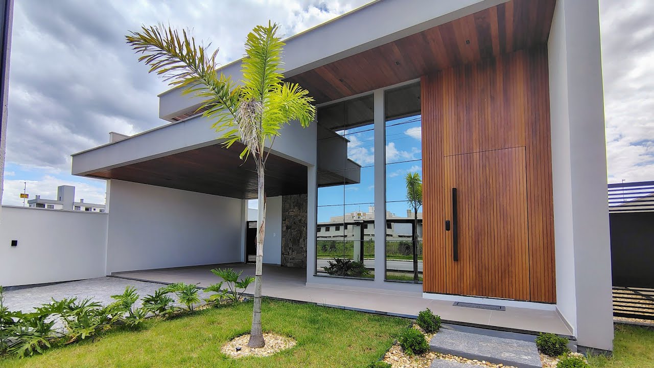 Casa de alto padrão para venda em São José - SC
