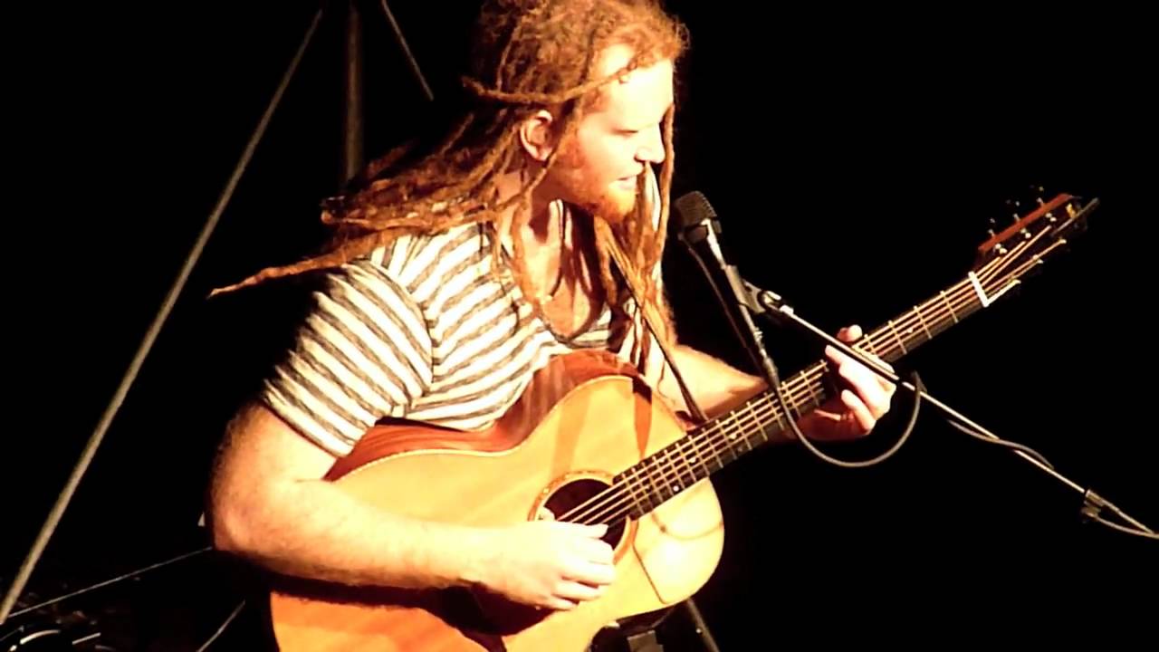 Newton Faulkner - You spin me round, No diggity, Teardrop