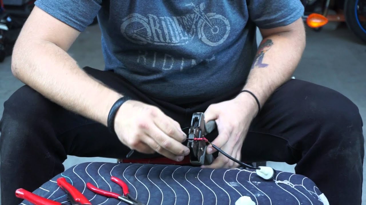 R6 Front Turn Signal Replacement