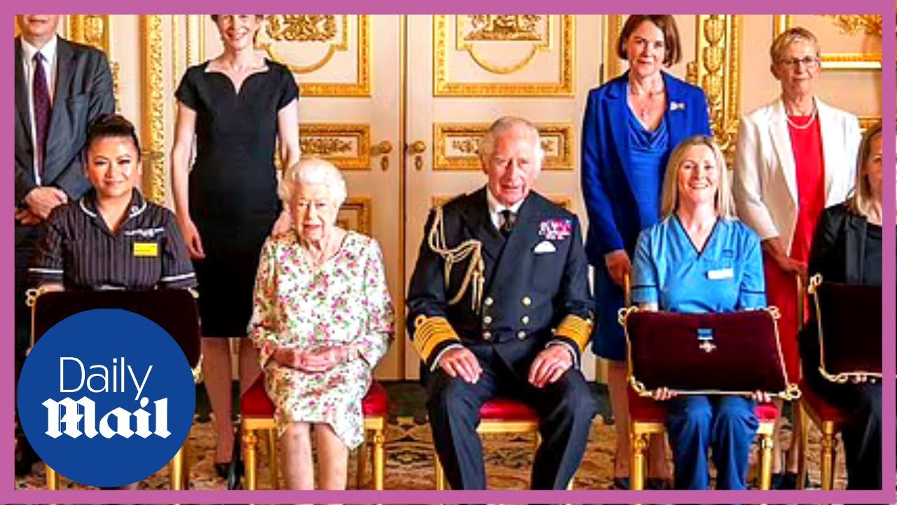 Queen jokes and makes NHS exec laugh: 'Don't put George Cross in your handbag!'
