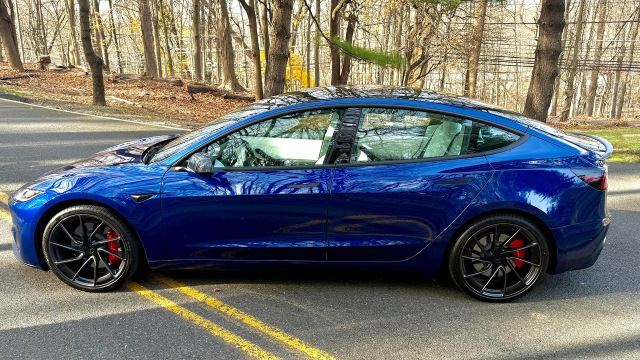 Обзор Tesla Model 3 Performance POV Drive 2025 года | Значительно улучшено, но не идеально