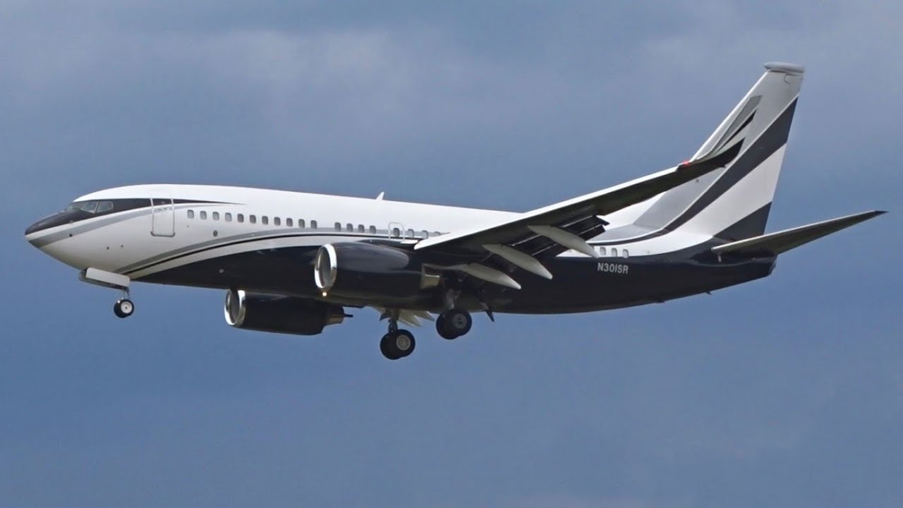 [FullHD] N301SR Boeing 737-700BBJ landing & takeoff at Geneva/GVA/LSGG
