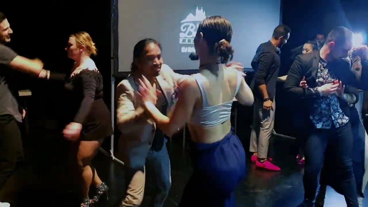Su (Paris.bachatero) et Sarah Lhessy - LBF 2022 - Bachata Social
