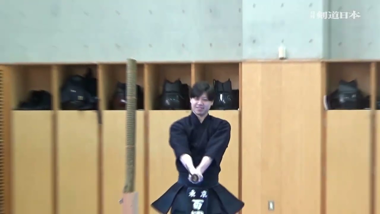 日本体育大学「刀法の授業」　学生チャンピオンたちが試し切りに挑戦！