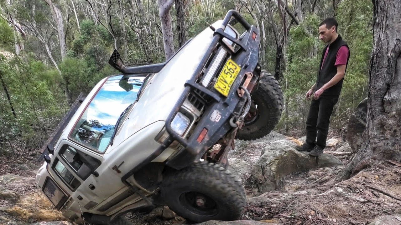 2 Ways Appin 4x4 Challenge - Toyota vs Nissan vs Jeep vs Land Rover