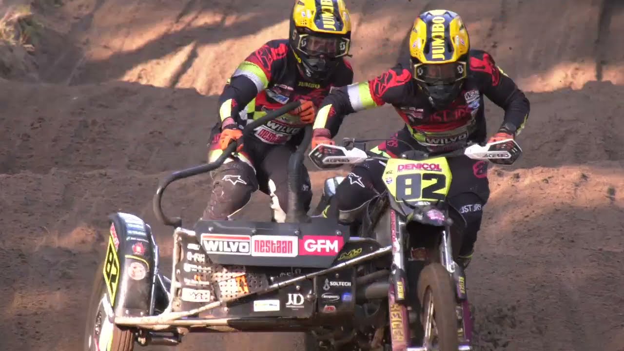 Etienne Bax and Nicolas Musset in the heavy sand of Lierop!