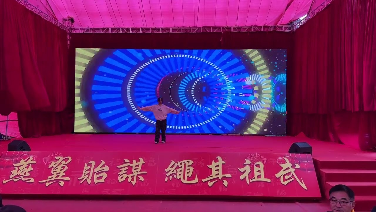 DANCE IN CHINA HOMETOWN EVENT 2ne1 mashup and body by meovv KPOP